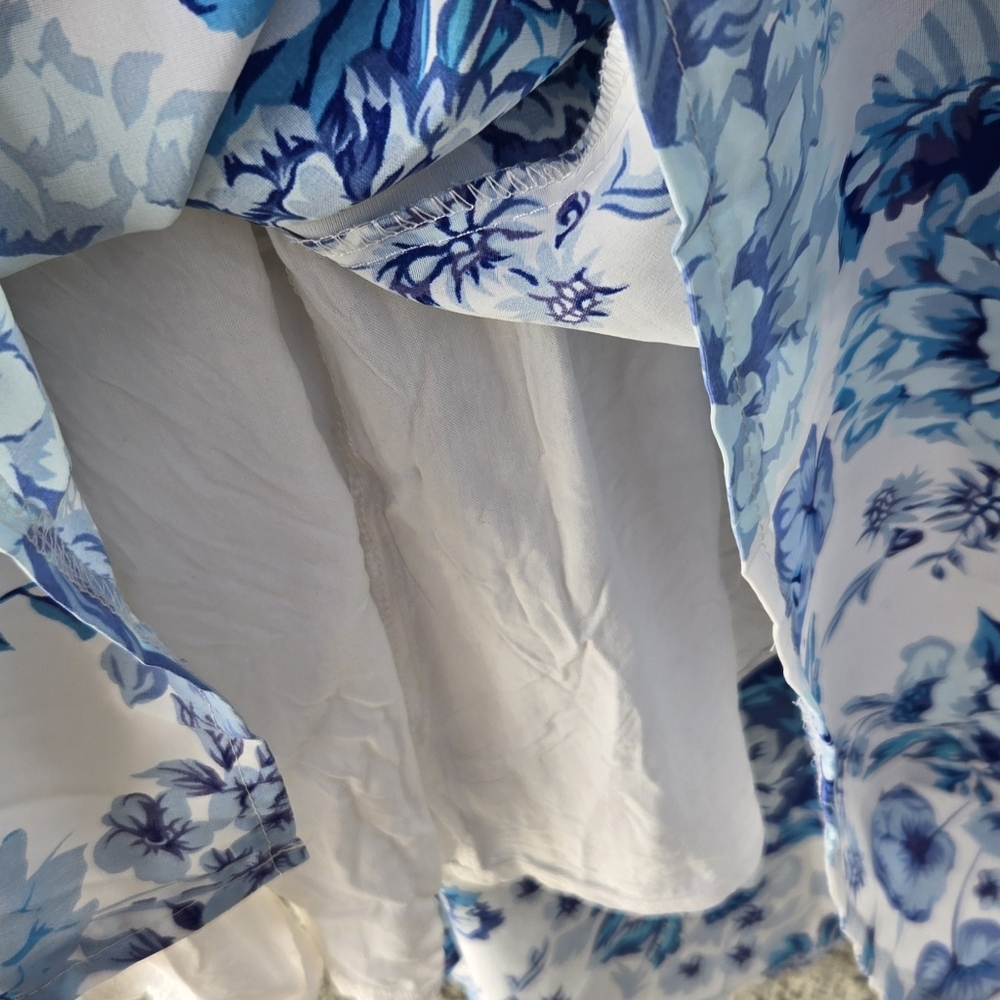 Thats so fetch Blue White Floral Maxi Dress - Picture 9 of 12